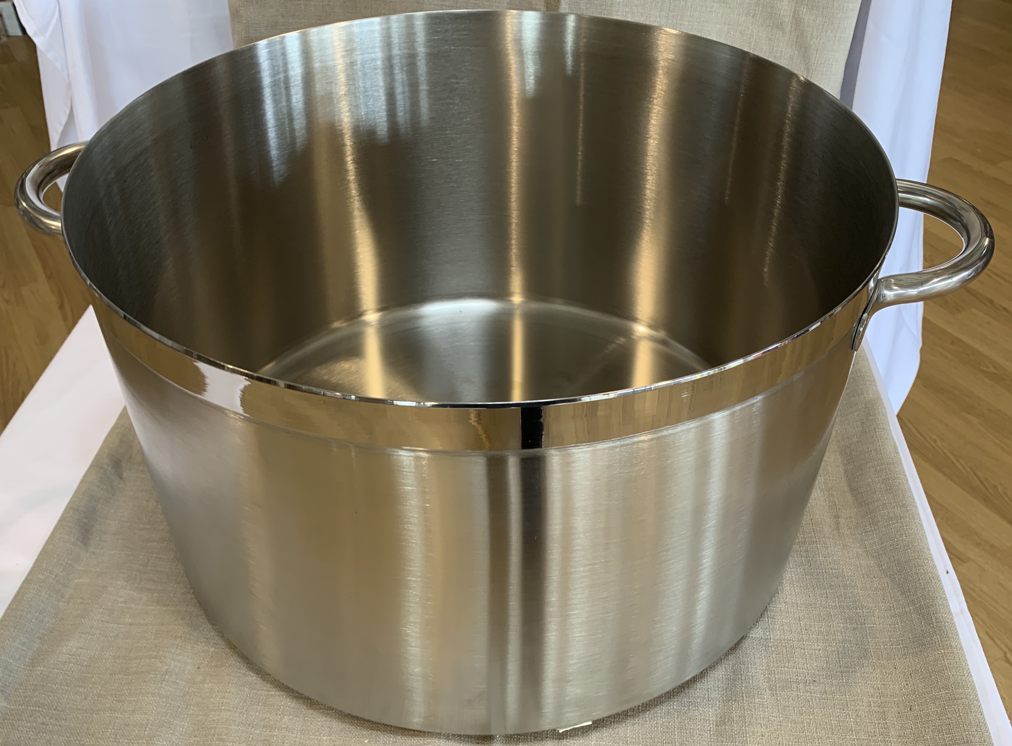 Marmite inox diam 45cm ht 28cm